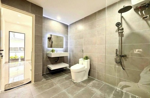 Thu Thiem Apartment | Metropole Sovereign Waterside Retreat