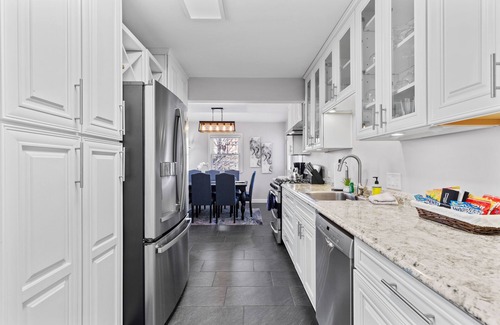 Northampton House | Metropolitan Escape I JZ Vacation Rentals