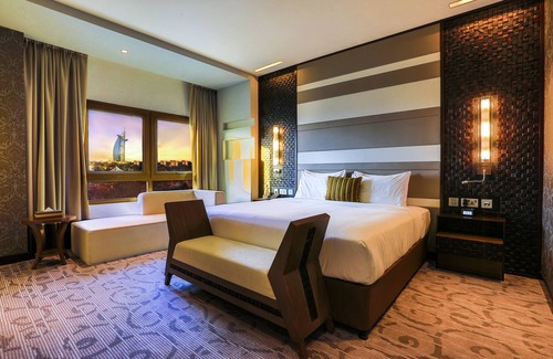 Sheikh Zayed Road Hotel | Metropolitan Hotel Dubai