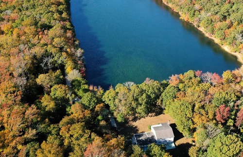 Green Creek House | Metta Manor on Lake Safe Haven at StBabs Grande Retreat