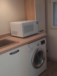 Vallauris Apartment | Meublé 2P 40 m2 dans villa avec piscine à Vallauris, 4 km de la mer