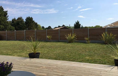 Lege-Cap-Ferret House | Meublé de tourisme 3 *, terrace and fenced garden.