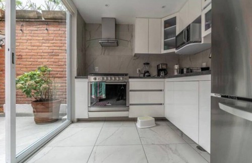 Altavista House | Mexican Family House