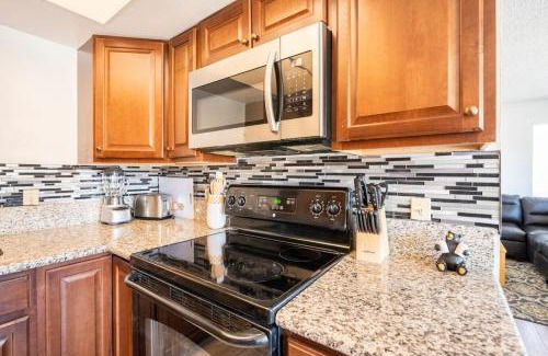 Paradise Apartment | MGM Airport Strip 2 miles