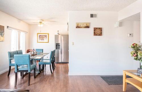 Paradise Apartment | MGM Airport Strip 2 miles