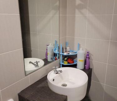 Bangi Sentral Apartment | MHA 15 SUlTE EVO SOHO BANDAR BARU BANGI FREE NETFLIX AND WIFI