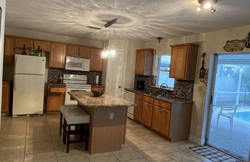 Southeast Orlando House | Mi Casa Es Su Casa!🏡 4 Bdrm home with pool