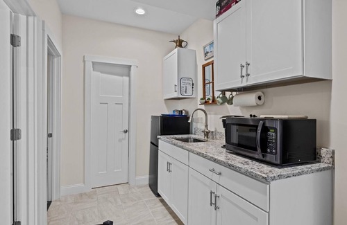 Harkers Island Apartment | Mi Faro 1 Bedroom Duplex by RedAwning