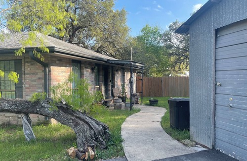 San Antonio House | Mi Vida Drake