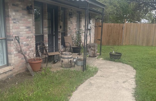 San Antonio House | Mi Vida Drake