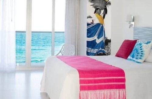 Centro - Supmza 001 Resort | Mia Reef Isla Mujeres - Inclusive-Mexico-Studio!