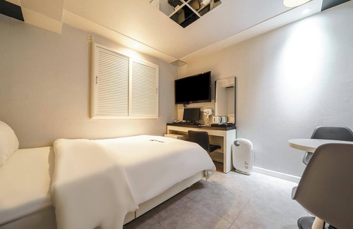 Songjung-dong Hotel | Mia Some