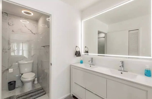 Tamiami Villa | Miami Pool Beach Airport Everglades Kendal, New, Wonderful, Elegant