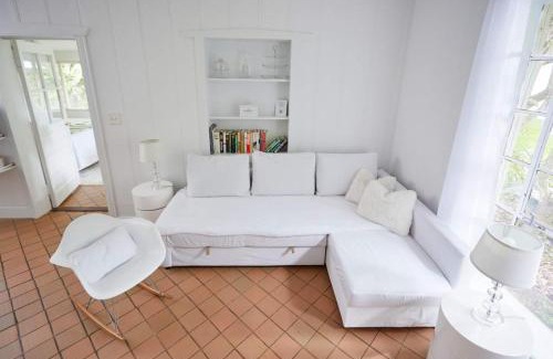 El Portal House | Miami Pool Cottage