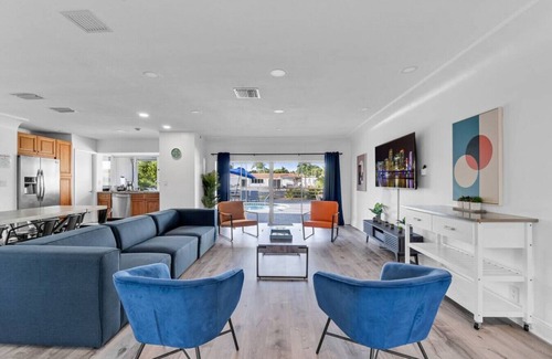 Ojus House | Miami Waterfront w/Heated Pool-Great for Families!
