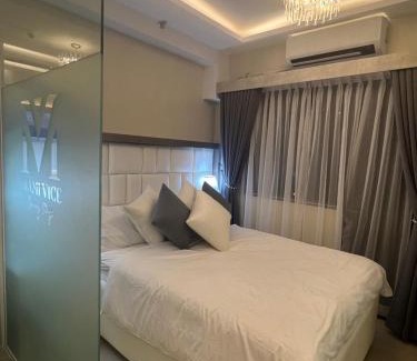 Tambo Apartment | MiamiViceLuxuryStays at Shore2