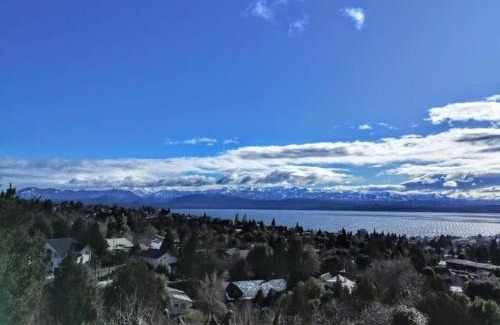 San Carlos de Bariloche Ski Chalet | Michay Cabaña en entorno tranquilo y Vista al Lago