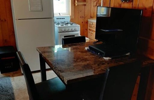 Au Train Cabin | Michigan @ Kimar's Resort Lk SUP