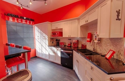 Ridgewood Lakes Villa | Mickey Mouse villa/Gated/Golf/Lake/Ultramodern/20 minutes away to Disney