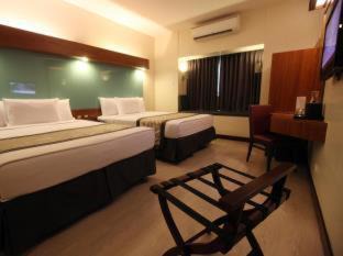 Diliman Hotel | Microtel by Wyndham UP Technohub