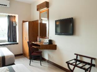 Diliman Hotel | Microtel by Wyndham UP Technohub