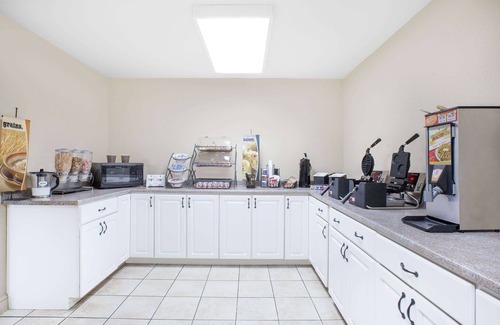 Franklin Hotel | Microtel Inn by Wyndham Franklin