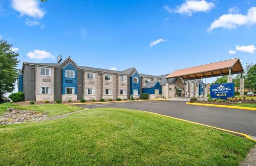 Lexington Hotel | Microtel Inn by Wyndham Lexington