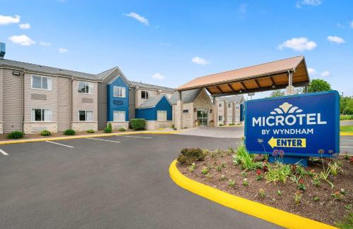 Lexington Hotel | Microtel Inn by Wyndham Lexington