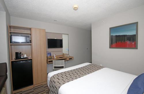 Greensboro Hotel | Microtel Inn by Wyndham Greensboro