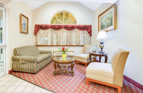 Greensboro Hotel | Microtel Inn by Wyndham Greensboro