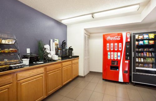 Jeffersontown Hotel | Microtel Inn By Wyndham Louisville East
