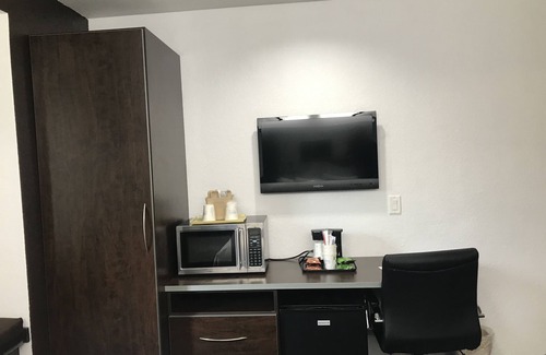 Northside Hotel | Microtel Inn & Suites by Wyndham Jacksonville Airport