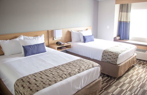 Jacksonville Hotel | Microtel Inn & Suites by Wyndham Camp Lejeune/Jacksonville