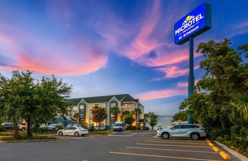 Panama City Hotel | Microtel Inn & Suites by Wyndham Panama City