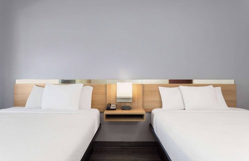 Panama City Hotel | Microtel Inn & Suites by Wyndham Panama City