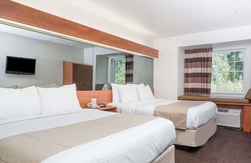 Rice Lake Hotel | Microtel Inn & Suites by Wyndham Rice Lake