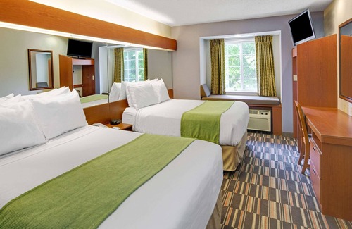 Cherokee Hotel | Microtel Inn & Suites by Wyndham Cherokee