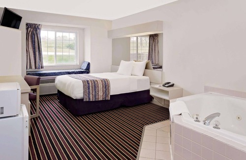 Madison Hotel | Microtel Inn & Suites by Wyndham Madison East