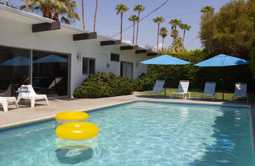 Sunmor House | MID-CENTURY ALEXANDER - P.S. HEAVEN!