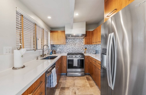 Palm Desert Condo | Mid-Century Beauty! Community Pool! Hiking! Mountain Views! Walk to El Paseo!