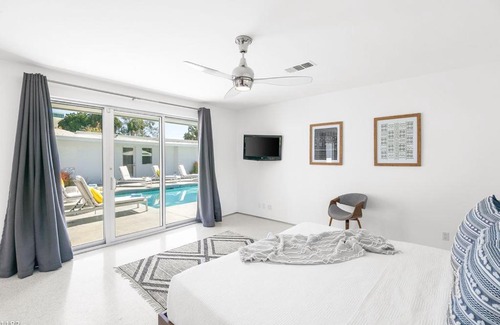 Racquet Club Estates Villa | Mid Century Escape - Movie Colony wd Private Pool