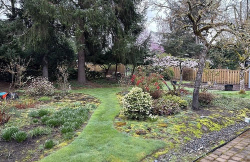 Cedar Hills House | Mid-Century Gem Close To Portland Downtown, Nike and Cedar Hills Crossing