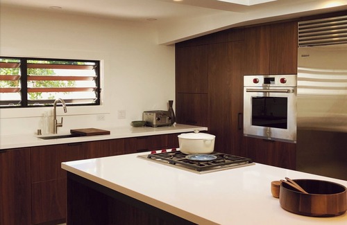 'Aina Haina House | Mid-Century Honolulu Oasis minutes from Diamond Head & Waikiki Beach