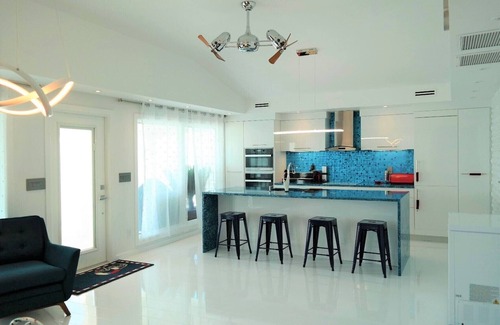 Placida Cottage | Mid-Century Luxury Retreat .enjoy!