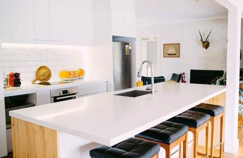 Anglesea House | Mid-Century Manor by the Sea