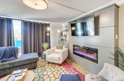 Mid America Apartment | Mid-Century Modern Condo on Lake Hamilton!