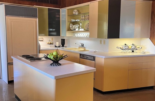 Bellevue House | Mid Century Modern Googie Architect Designed Home. Welcome Modern Designers!