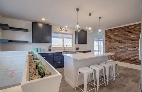 Wolf Lake House | Mid-Century Modern Lake House on Wolf Lake!