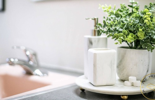 East End House | Mid-Century Modern Masterpiece in DT