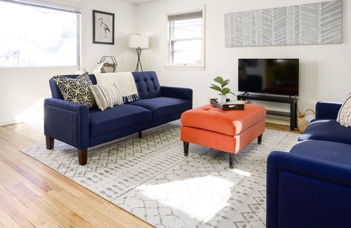 East End House | Mid-Century Modern Masterpiece in DT